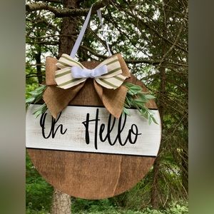 Wooden door welcome sign- “Oh Hello”